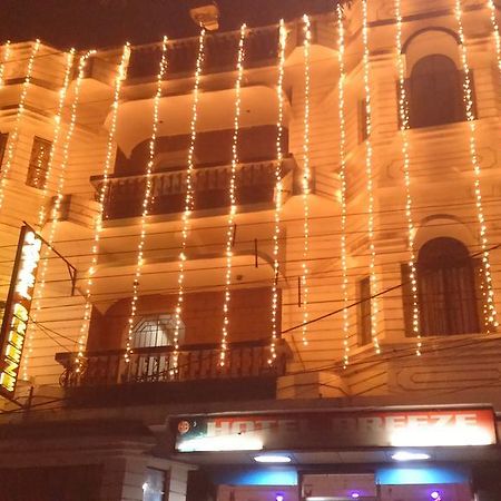 Breeze Hotel Siliguri Exterior foto