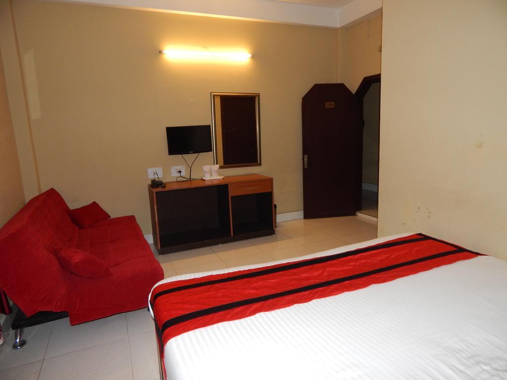 Breeze Hotel Siliguri Exterior foto