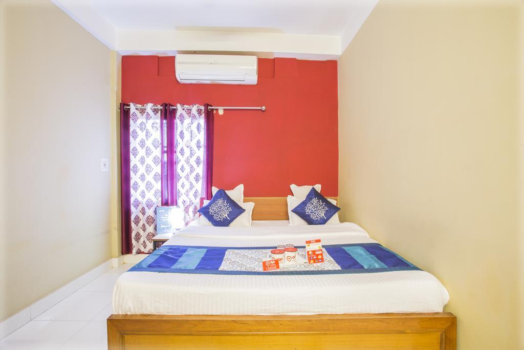 Breeze Hotel Siliguri Quarto foto
