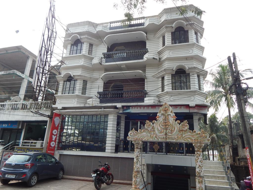 Breeze Hotel Siliguri Exterior foto