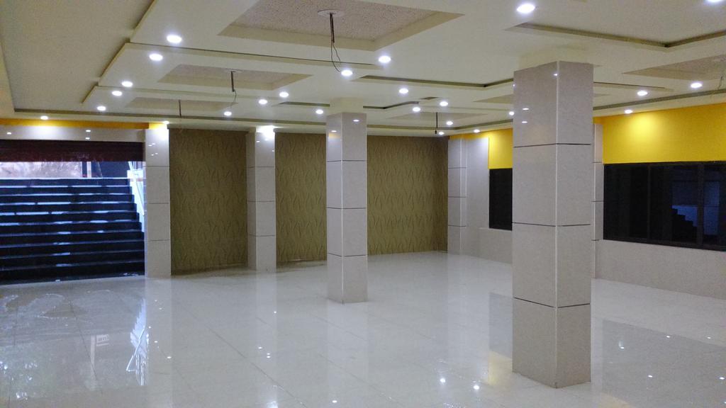 Breeze Hotel Siliguri Exterior foto