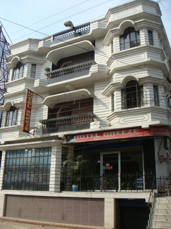 Breeze Hotel Siliguri Exterior foto