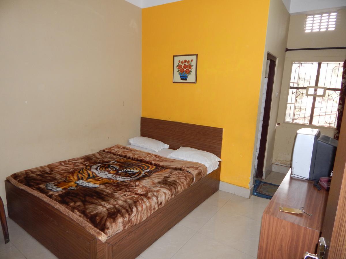 Breeze Hotel Siliguri Exterior foto